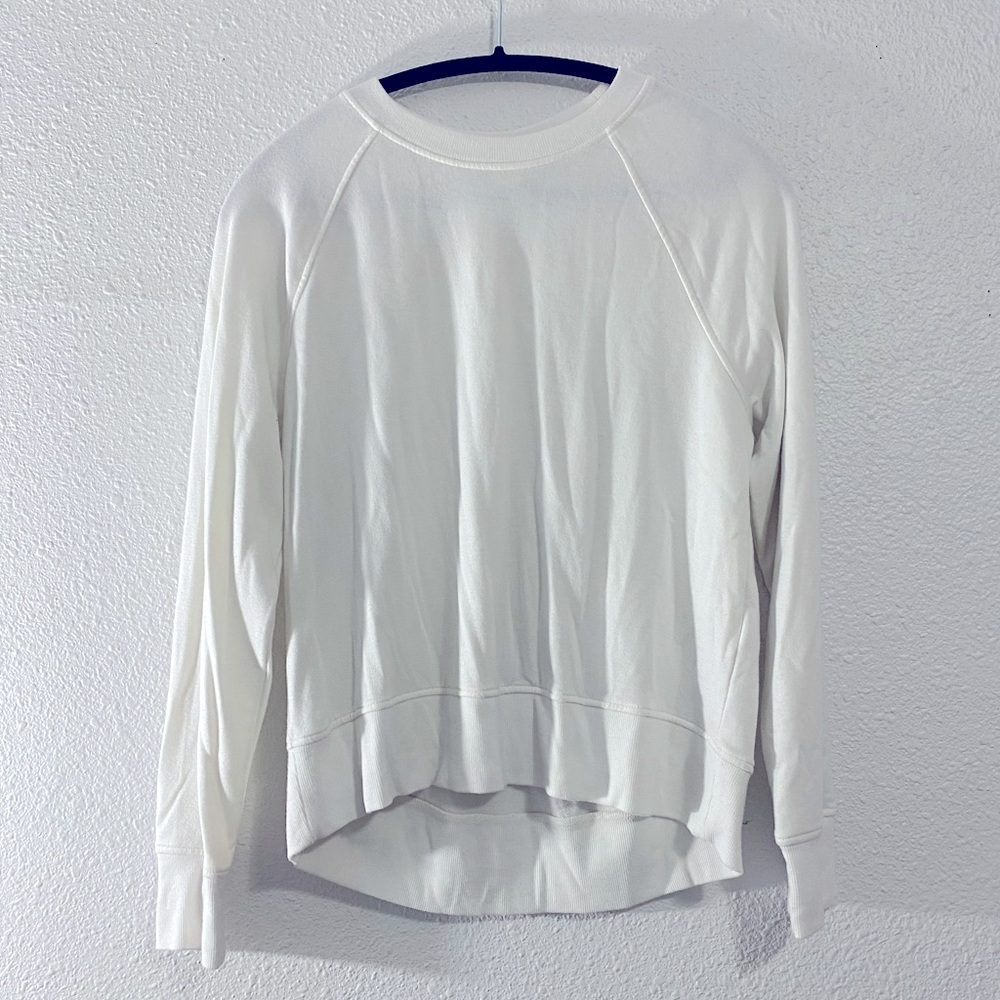 White crew neck pullover